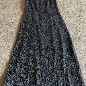 90s style vintage Black and White Polka Dot Maxi Dress Talbots
Runs smaller